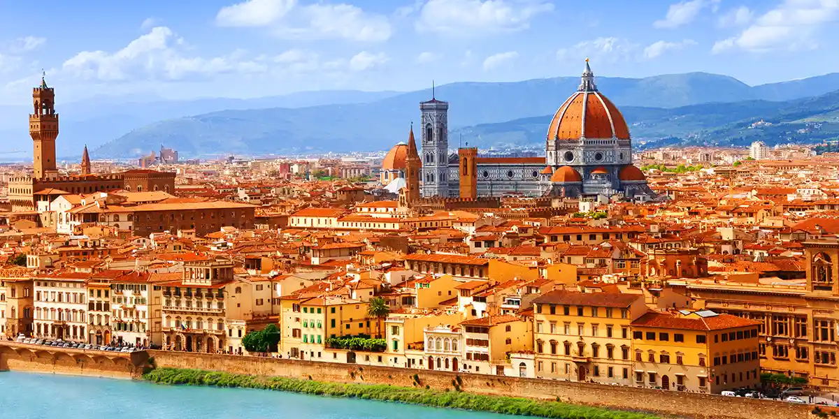 Noble Italy: Panoramic Views, Golden Bridges & Alleys